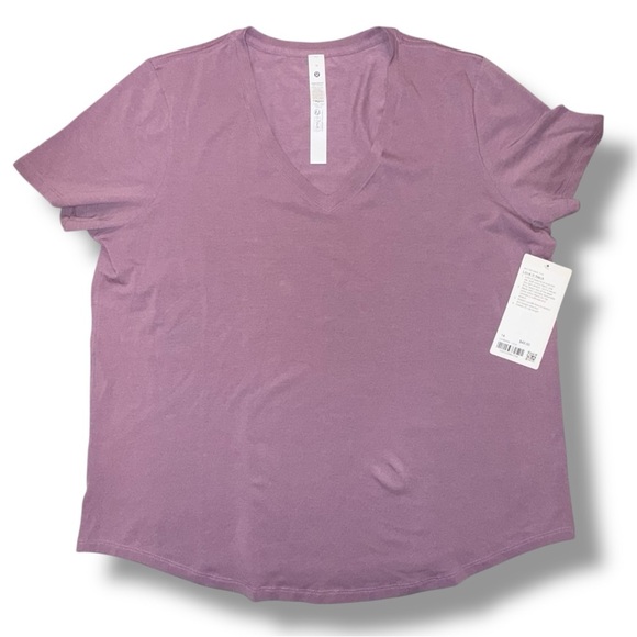 NWT LULULEMON Love V-Neck - Size 14 Lavender Lux - Picture 8 of 13